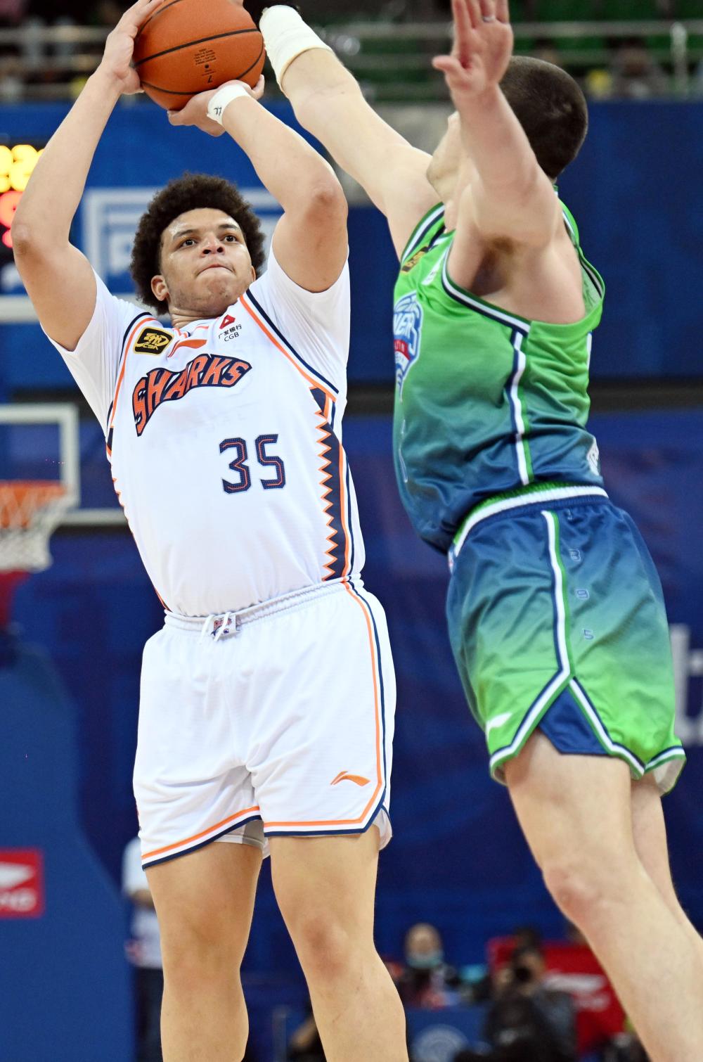 好博体育平台-转折点！上海久事造点机会，CBA季后赛清晨攻防权衡，质疑声仍在，更衣室氛围转暖的简单介绍